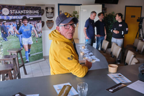 Staantribune - Bert Jacobs - 26-3-2022 - 164 - COEN KOPPEN FOTOGRAFIE